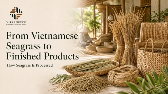 Step-by-step processing of natural Vietnamese seagrass from fiber to woven decor banner