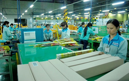The country remains the bright spark in the ASEAN economy with growth accelerating to 6.7 per cent in 2015 as foreign direct investment (FDI) reached record levels and export growth stayed strong despite low commodity prices, the survey said.